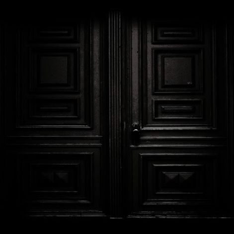 door_ornate_black.jpg